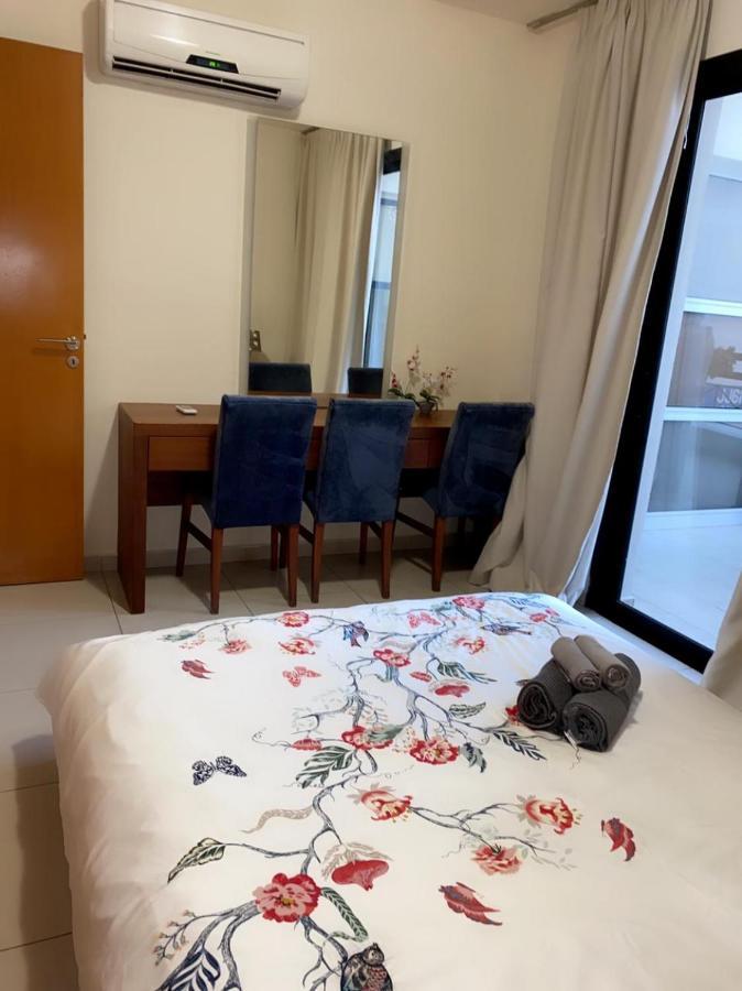Larnaca Beach Apartment Екстер'єр фото